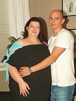 Hefty babe Margaret exposes her kinky side with a striptease and gets dick ramming in her cunt