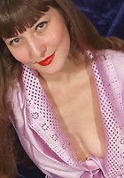 Glamorous nude mature beauty with juicy breasts