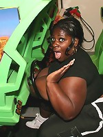 Massive boobs Simone Fox at the arcade